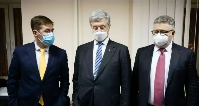 Сьогодні Печерський суд Києва має розглядає справу про запобіжний захід Порошенку