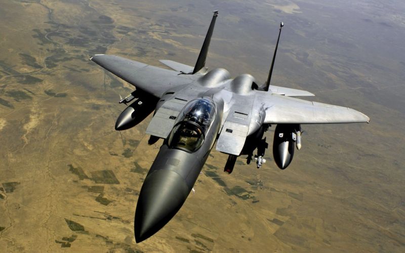 Американські винищувачі F-15 перекинуто до Польщі