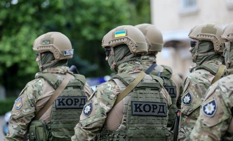 В Україні поліцію перевели на посилений режим