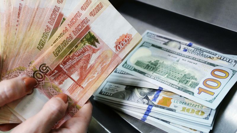 Обвал російського ринку акцій та рубля триває