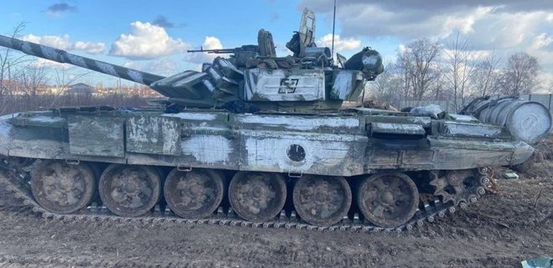 У Чернигова ЗСУ разбили колонну танков РФ и часть забрали себе