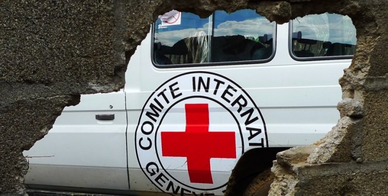 Червоний Хрест вимагає негайно провести евакуацію з Маріуполя