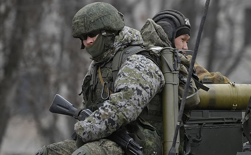 Російські солдати перестають довіряти своїм командирам і готуються до бунтів