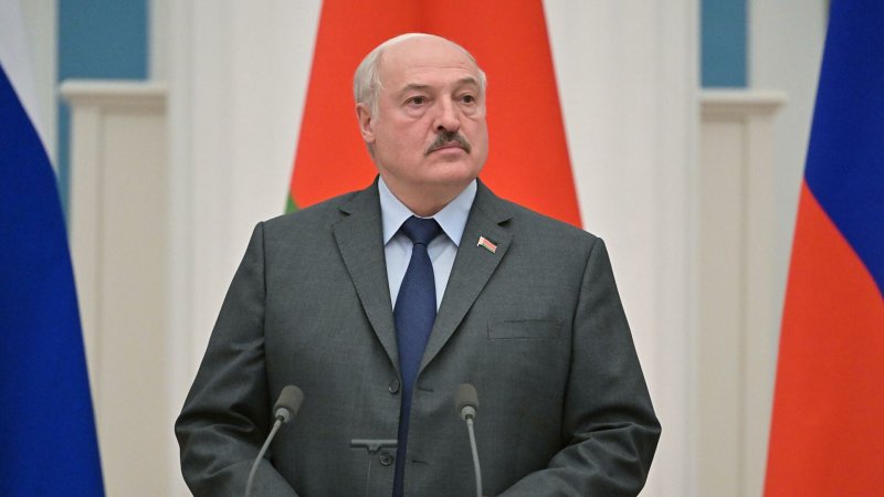 Лукашенко: Білорусь робить все, щоб покласти край війні в Україні