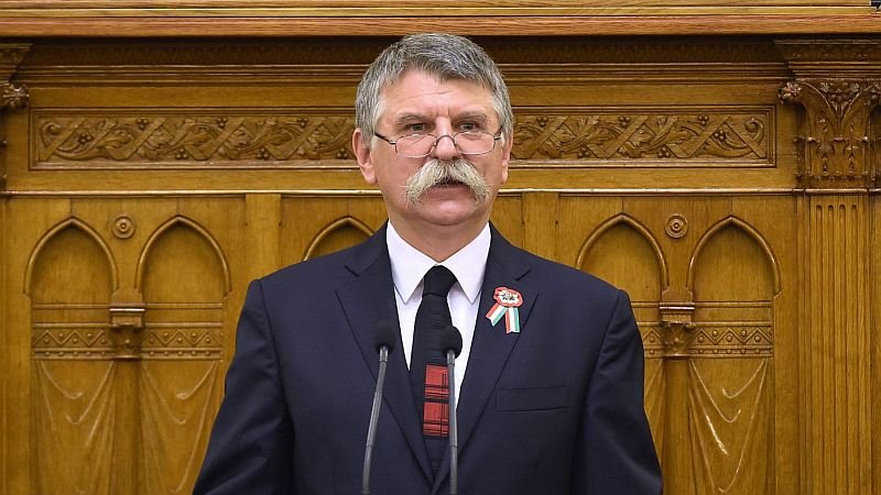 Спікер парламенту Угорщини назвав ''якоюсь психічною проблемою'' деякі вислови Зеленського