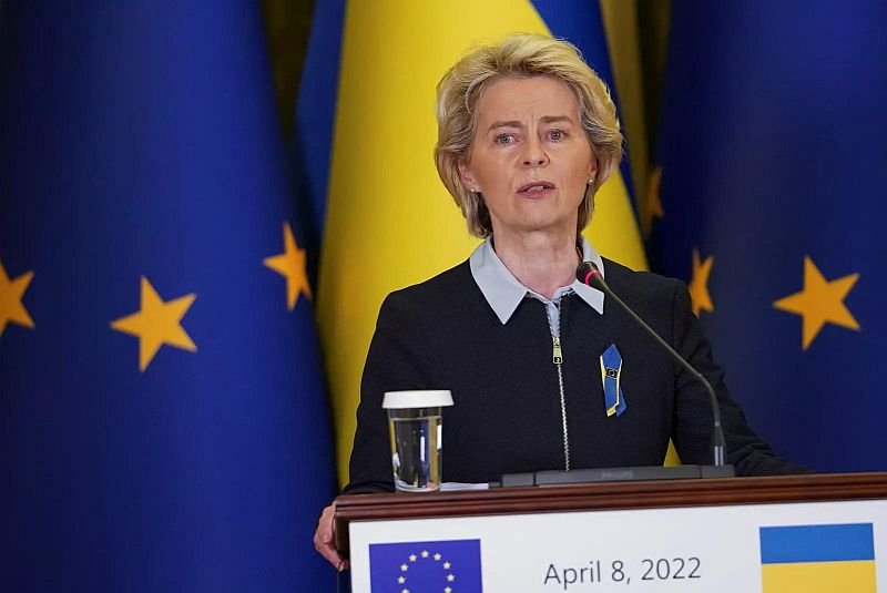 Урсула фон дер Ляєн пояснила чому Україні мають надати статус кандидата в ЄС
