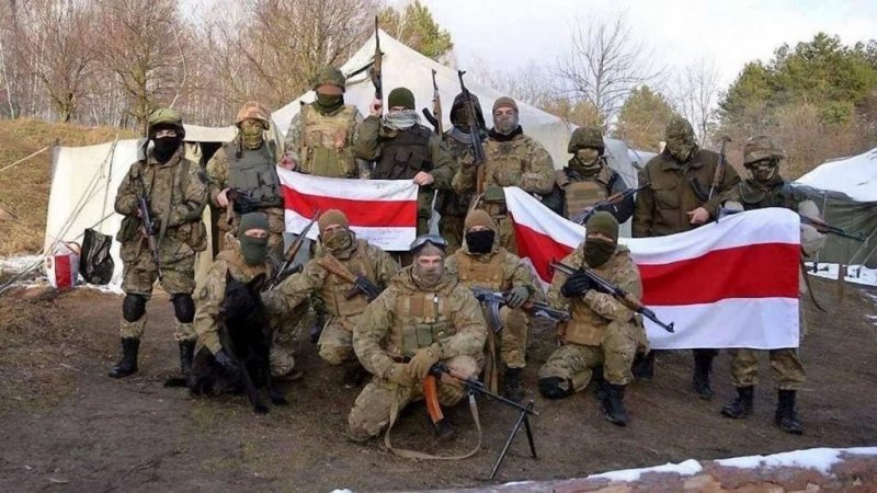 Скільки білорусів воюють в Україні проти росіян?