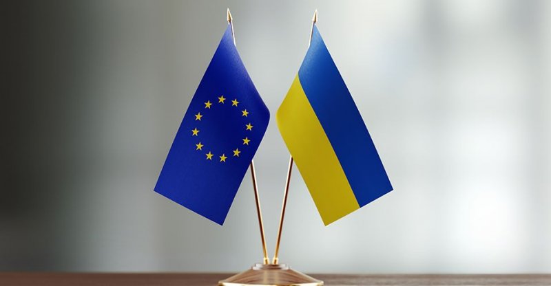 ЄС може скасувати статус ''кандидата'' для України