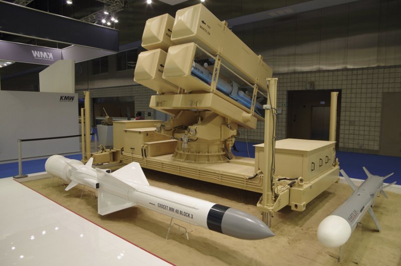 Франція відправить Києву бронетранспортери, САУ та протикорабельні ракети