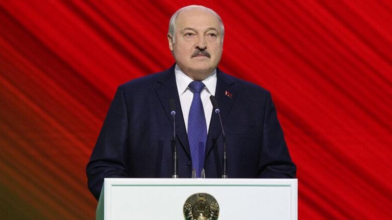 Лукашенко розповів нові байки про жахливий захід