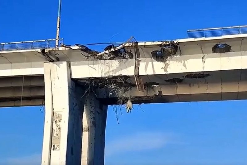 Цивільні не могли постраждати від удару ЗСУ по Антонівському мосту