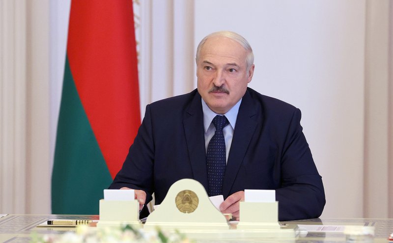 Лукашенко: Україна мене ''приємно дивує''