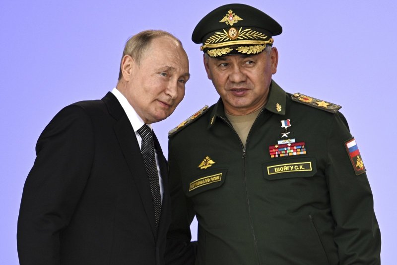 Нові військові розпорядження Путіна