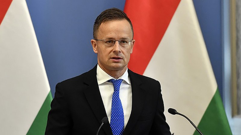 Угорщина звинувачує Зеленського у підриві суверенітету їхньої країни
