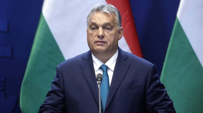 Нові скандальні заяви Орбана про Україну