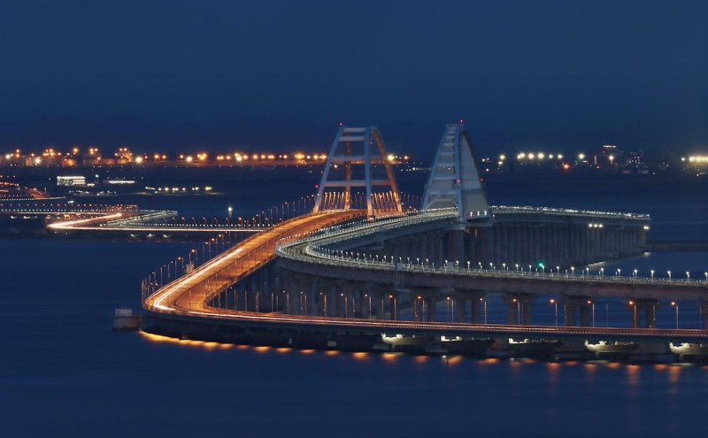 В МЗС РФ пригрозили "карою" за добивання Кримського мосту