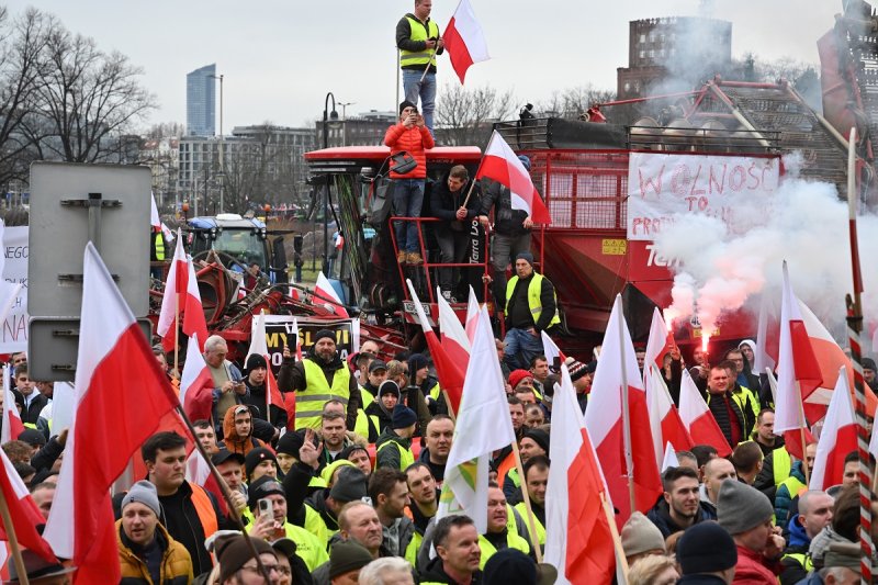 Пропутінські гасла знову помічені на протестах у Польщі
