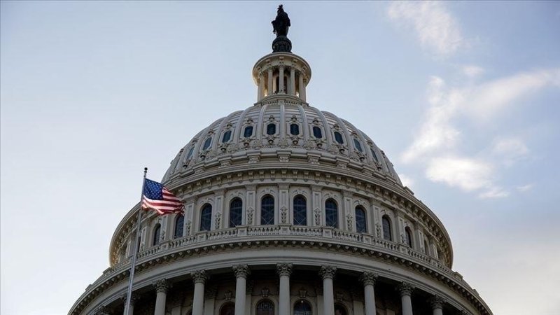 Конгрес США обговорює два варіанти подолання опору Джонсона