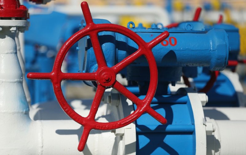 Чи будуть українці з газом після ударів РФ по газосховищам