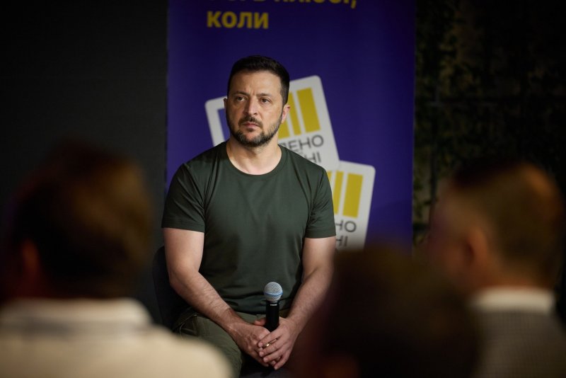 Зеленський: З Росією не можна воювати кількістю