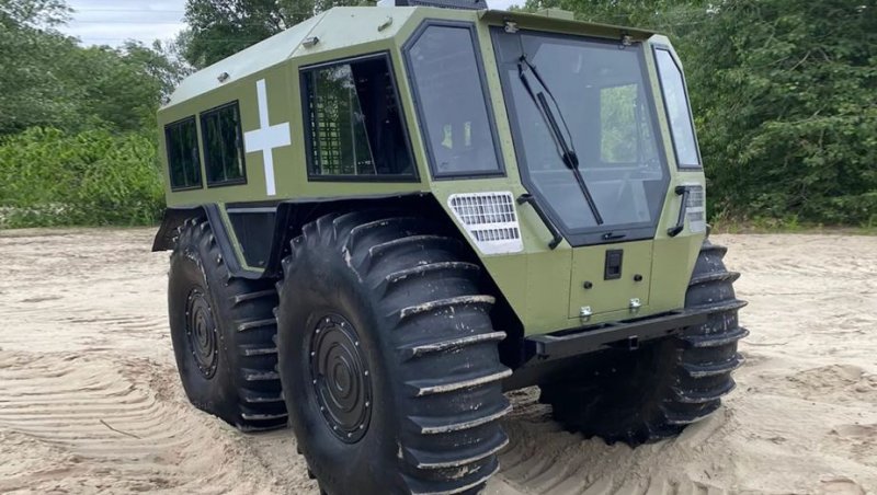 На службу ЗСУ стали унікальні всюдиходи-амфібії