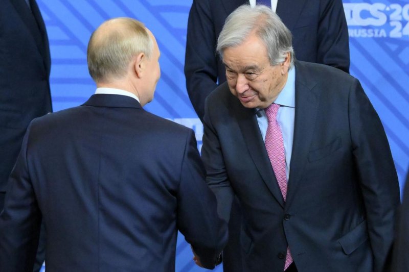 Реакція заходу на обійми Гутерріша та Путіна