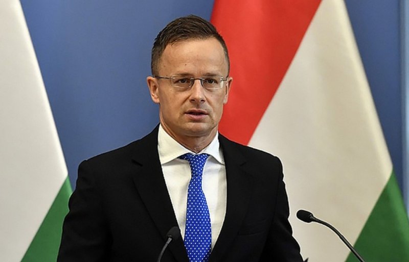 Угорщина лютує через санкції США