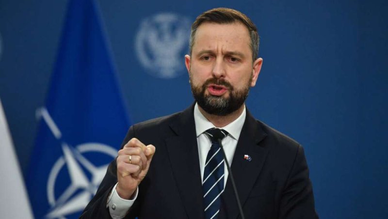 Міністр оборони Польщі звинуватив Зеленського у “короткій пам’яті”