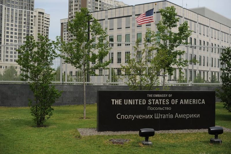 Посольство США попередило про ризик масованого обстрілу України