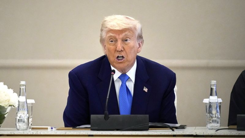 Трамп: Російські танки були б у Києві через 5 годин, якби не застрягли в болоті