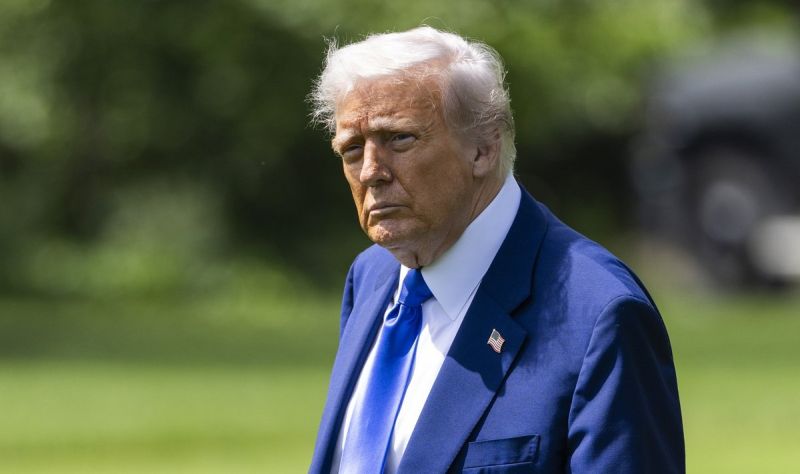 Трамп заявив, що "можливо" зателефонує Путіну