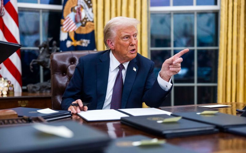 Трамп закручує гайки через витік розвідданих