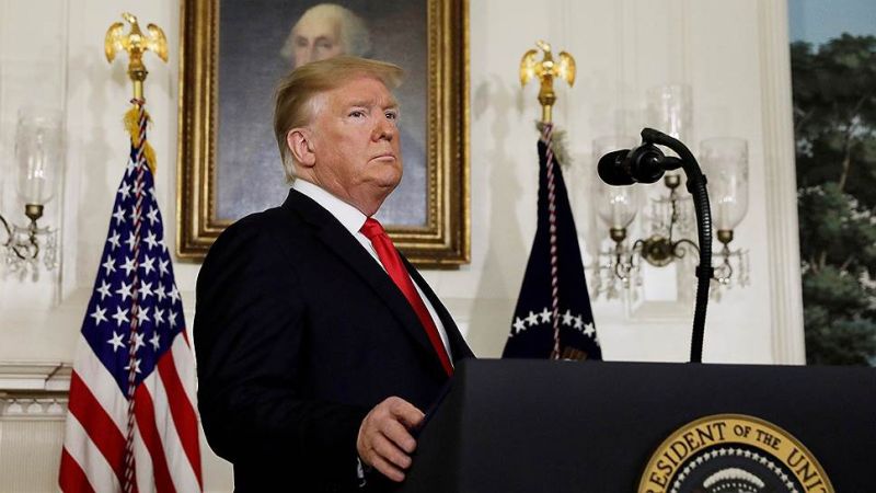 "Слідкуй за ротом!" — Трамп відбив погрози Медведєва