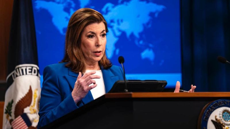 США призупиняють військову допомогу Україні