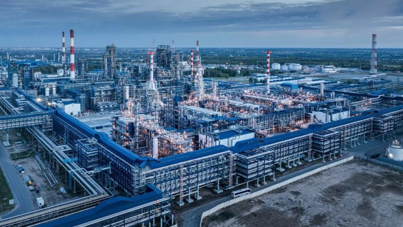 ЗСУ уразили один із найбільших НПЗ "Роснафти": деталі від Генштабу