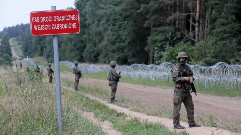 Польща закрила кордон із Білорусією