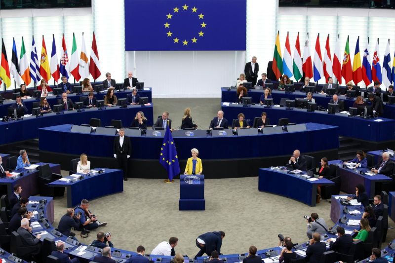 Єврокомісія схвалила 19-й пакет санкцій проти Росії