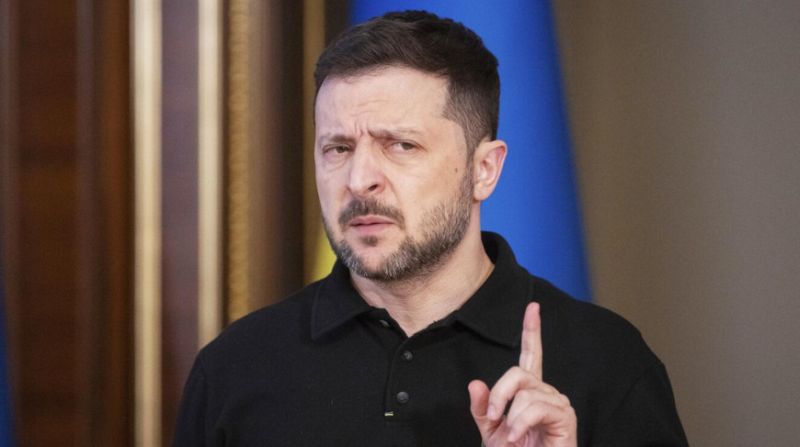 Чи передають США Україні дані для атак по російських НПЗ: що говорить Зеленський