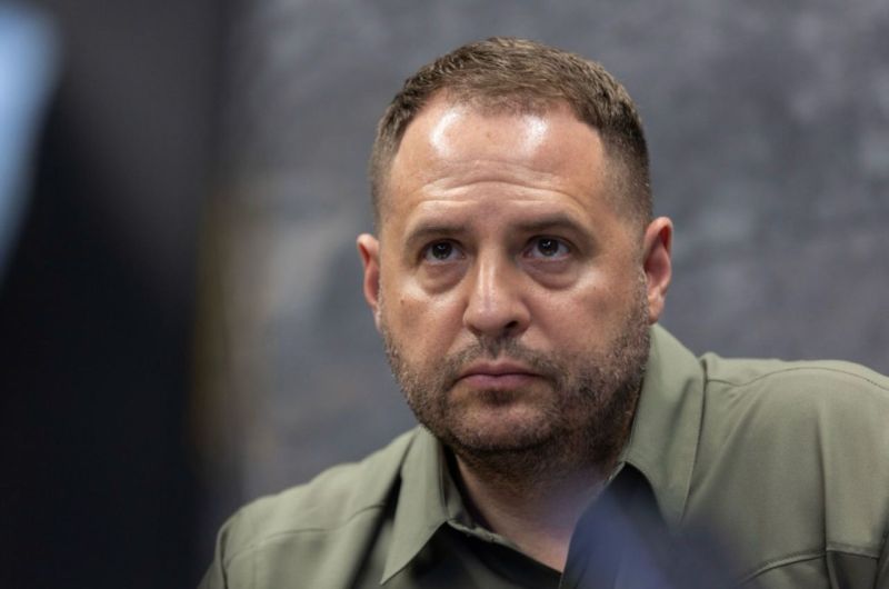 Єрмак заступився за Зеленського на тлі корупційного скандалу в енергетиці
