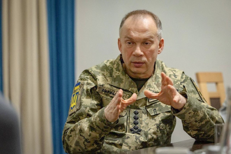 "Оточення чи блокування немає": Сирський розповів, яка зараз ситуація у Покровську