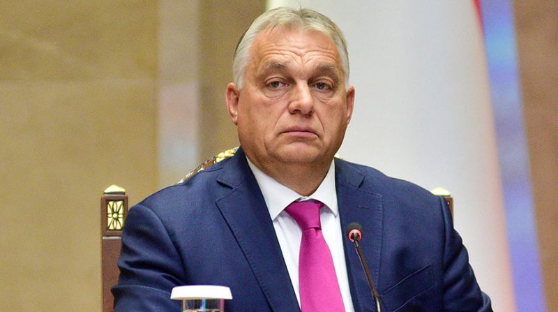 Орбан відправляє делегацію до Москви