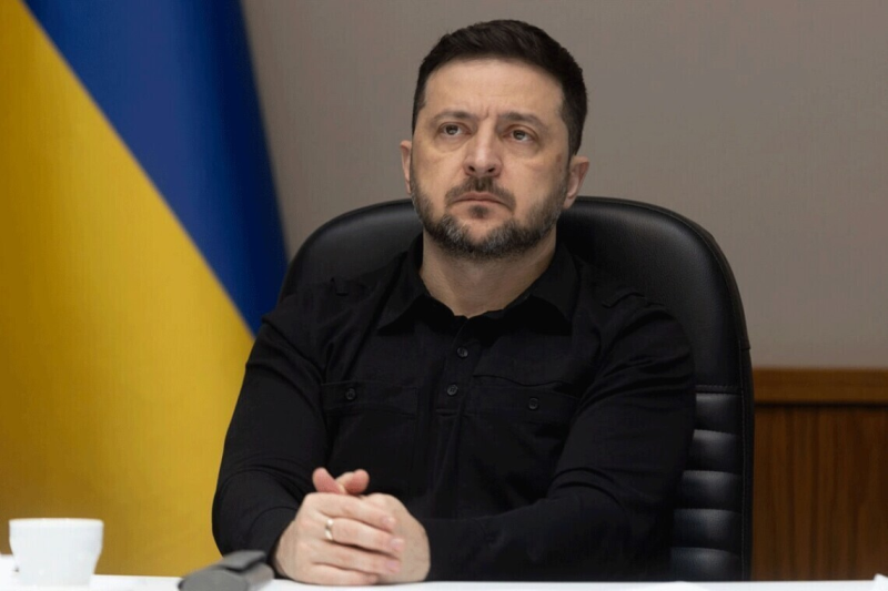 Зеленський може відвести війська: FT назвало умову для такого кроку