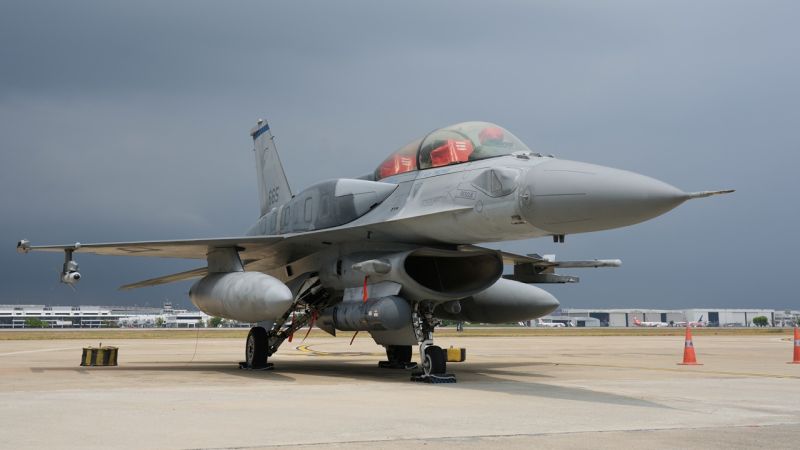 F-16 від Норвегії: стали відомі терміни прибуття нових винищувачів в Україну