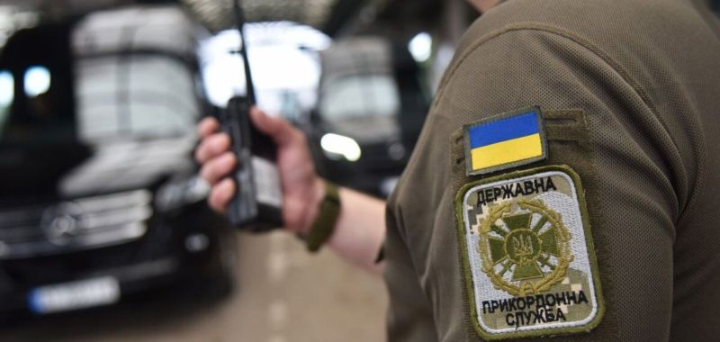 Автобуси не пропускатимуть до Польщі через пункт "Шегині – Медика": що відомо