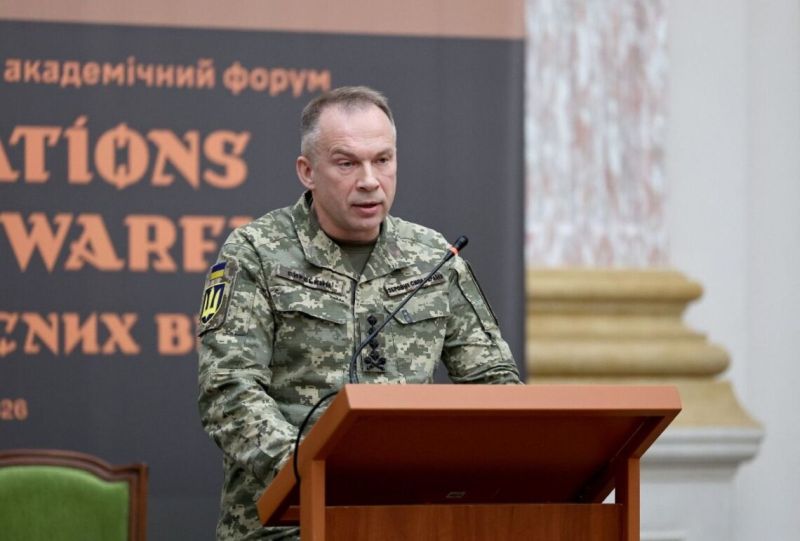 Кадрові ротації в ЗСУ: преса з'ясувала, хто претендує на крісло Сирського