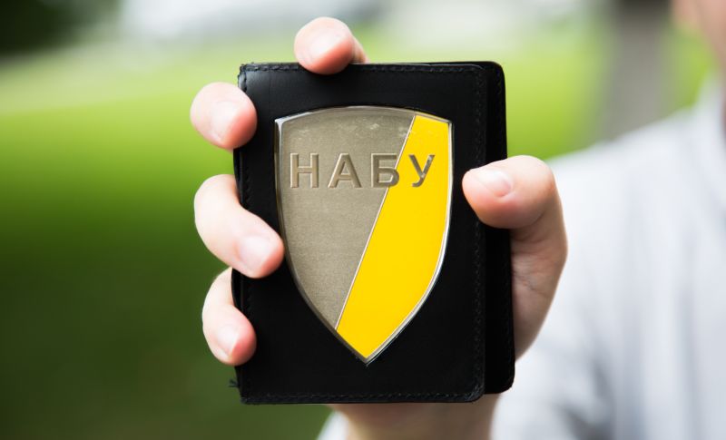 Мільйони доларів донорів розікрали прямо у МЗС