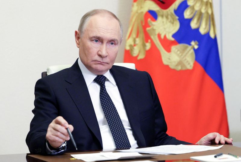 Що Путін був готовий обміняти на мир